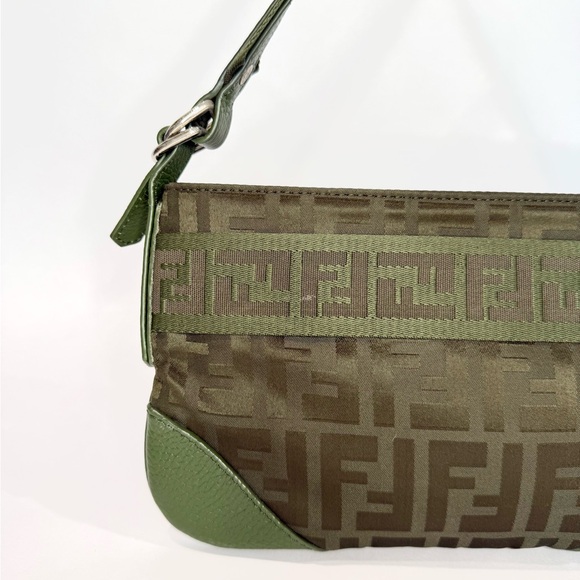 ✨SOLD✨ Vintage Fendi Green Zucca Shoulder Bag - Picture 9 of 13